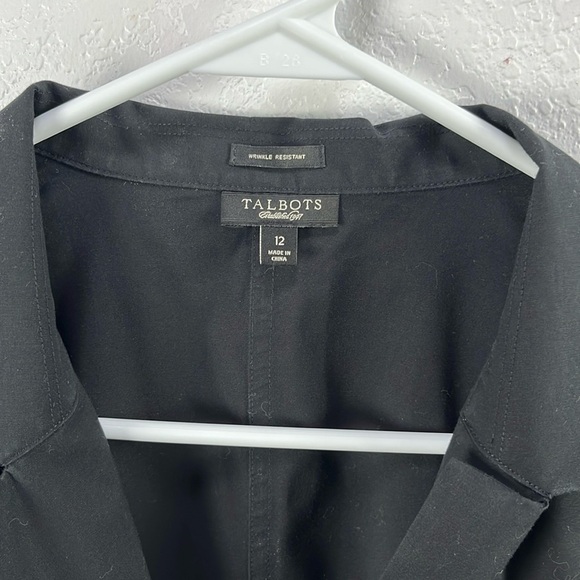 Talbots Women’s Black Wrinkle-Resistant Shirt Long Sleeve Button Down Sz 12 Chic - Picture 3 of 8